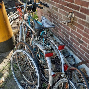 Opknapfietsen en diverse fietsonderdelen