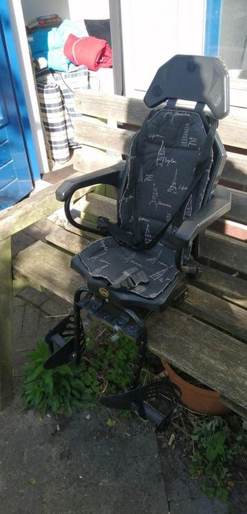 Gebruikt kinderfietsstoeltje - Kan nog een ronde mee