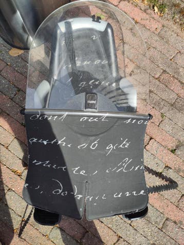 Bobike kinderstoeltje voorop fiets.