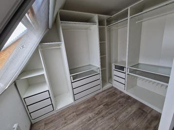 Gratis: nette en uitgebreide schoen/kledingkast, hoekmodel