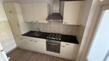 Gratis zelf demonteren: complete keuken incl. apparatuur.