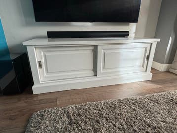 Witte tv kast 150 cm met schuifdeuren