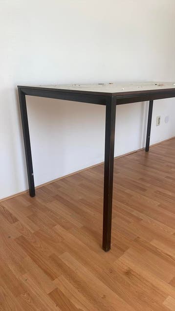 Gratis stevige tafel 29 april halen!