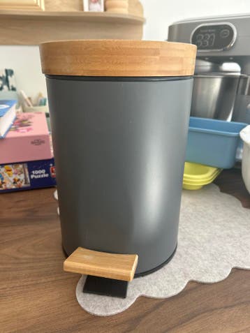 Xenos pedaalemmer grijs met bamboe deksel