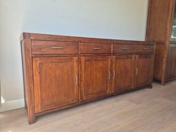 Gratis massief houten dressoir met lades en deuren