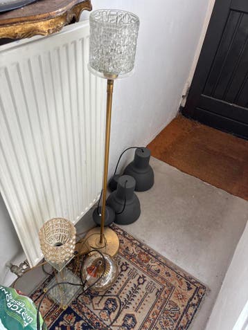 GRATIS - 5 verschillende lampen - alleen alle 5 op te halen