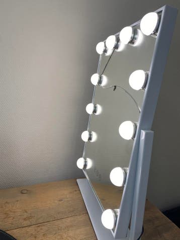 Make up spiegel (kapot)