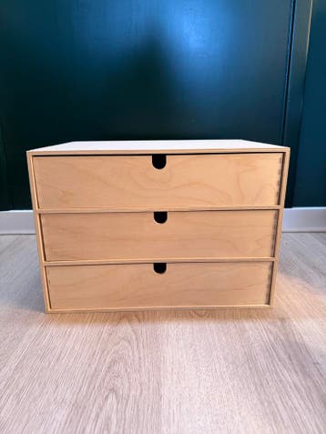 Gratis af te halen: Houten ladekastje, 25 cm hoog