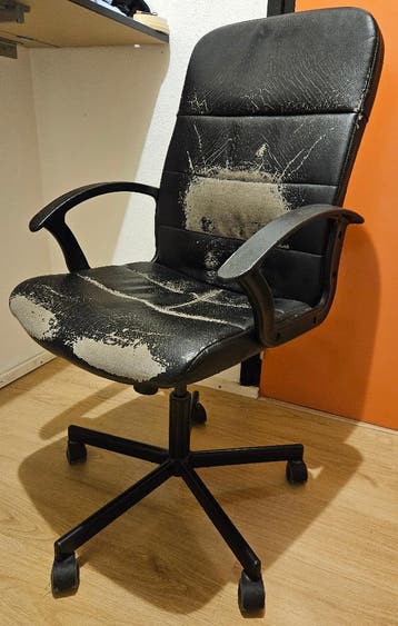 Gratis op te halen bureaustoel