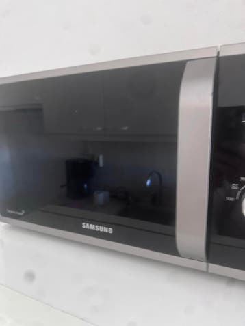Koelkast en Samsung Magnetron Ophalen voor 2 mei
