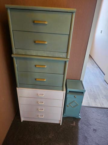 Diverse kastjes gratis af te halen