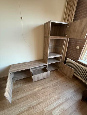 Moet weg, gratis afhalen:TV-meubel met opbergkast Houtlook