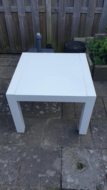 Stevige bijzettafeltje