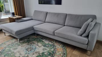 Af te halen(bij voorkeur 30/4) Grijze 3-zits loungebank