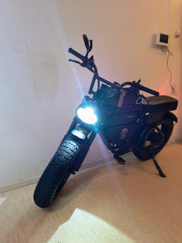 Stoere e-bike met dikke banden en lange actieradius