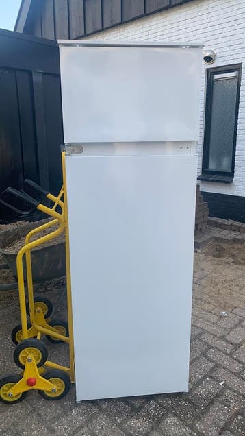 Inbouw koelkast met vriezer AEG gratis