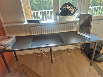 IKEA Bureau 200x60 cm - Ruim en Functioneel