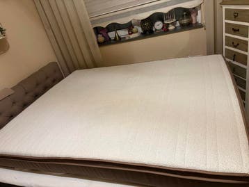 Comfortabel tweepersoonsmatras - Goede staat