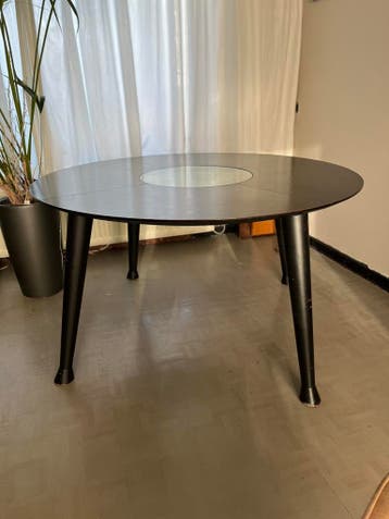Ronde eettafel