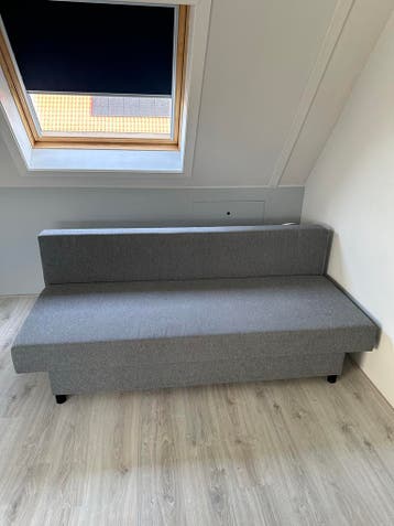 Grijze slaapbank Ikea Asarum