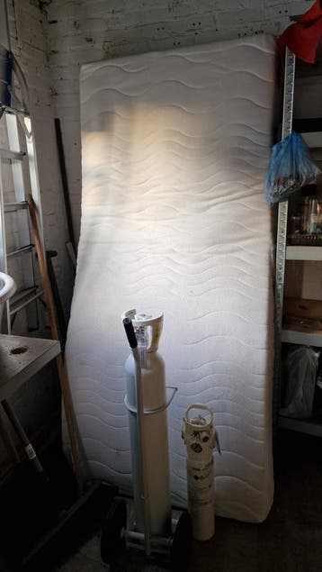 Gratis traagschuim matras 1-persoons