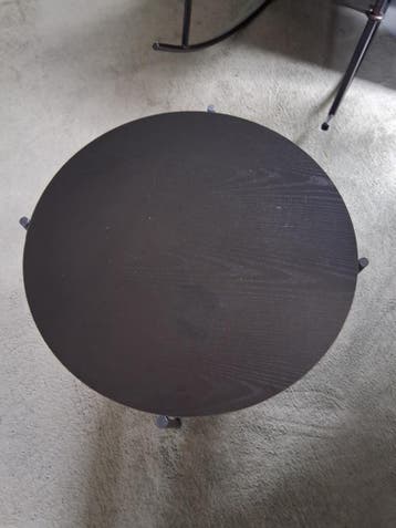 Kleine ronde zwarte bijzettafel - Gratis af te halen