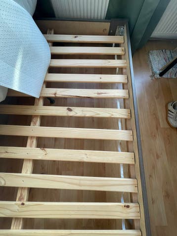 Bedframe 140x200 morgen gratis ophalen