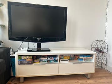 Modern IKEA TV meubel wit 140cm met opbergruimte