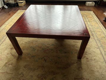 Mooie grote vierkante salontafel GRATIS