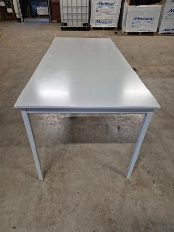 Grote witte tafel - 180x80x75 cm