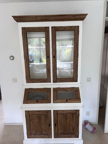 Kast, af te halen, moet weg - 102x211 cm