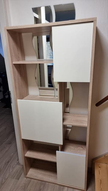 wandplank/boekenkast -!!!!!! gratis!!!!!!!