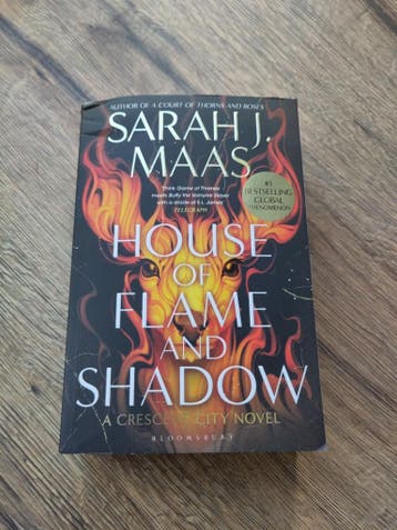 House of flame and shadow - Sarah J Maas (English)