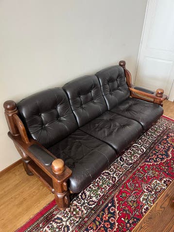 Gratis af te halen: klassieke leren 3-zits bank