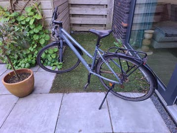 Gratis: fiets 28', laag frame