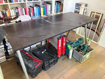 Ikea Bureau verstelbaar gratis af te halen