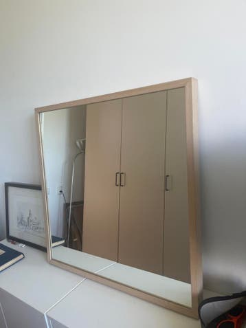 Mooie Ikea spiegel met houten lijst