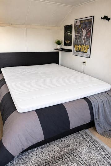 IKEA TUSSÖY Topmatras 160x200 - gebruikt - Vastgebonden