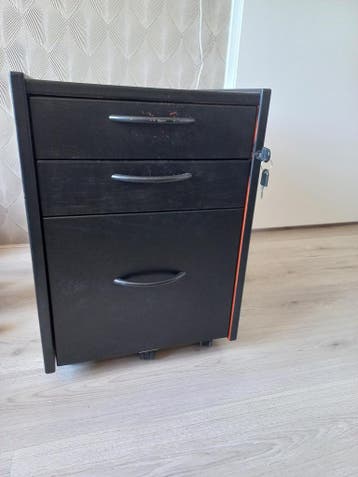 Lade kastje   gratis!!