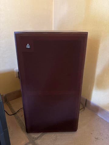 Twee Major speakers