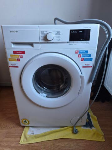 Sharp wasmachine 8kg. DEFECT!