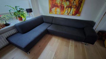 Ruime, zeer comfortabele antraciet hoekbank (2.8m bij 2m)