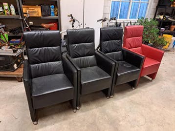 4 luxe lederen stoelen voor eettafel of vergadertafel