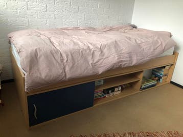 Eenpersoons bed