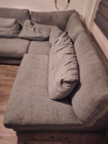 Grote L bank mag gratis worden opgehaald