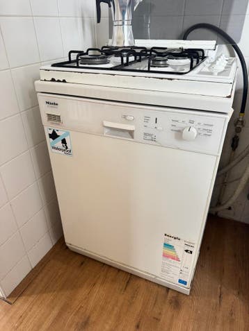 Vaatwasser Miele gratis moet komend weekend weg