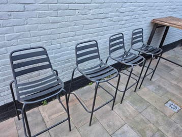 Set van 4 metalen barkrukken - Zithoogte 70cm