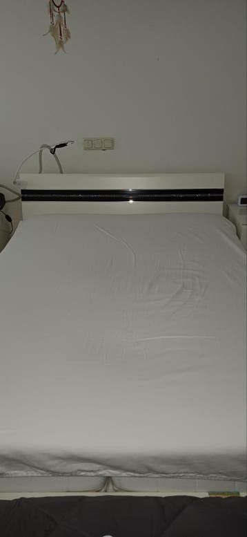 Gereserveerd   GRATIS bed 140-200