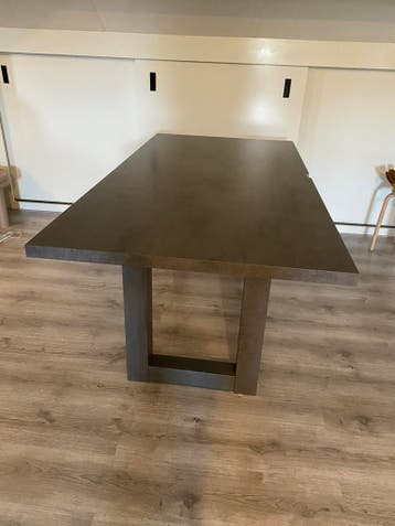 Tafel grijs blad 180x90x75 cm gratis