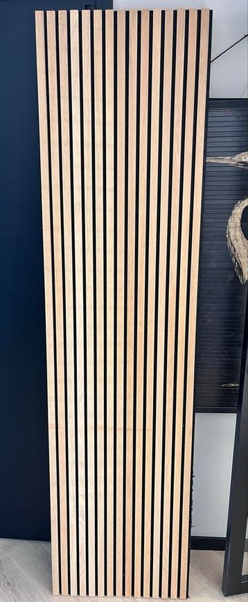 Gratis af te halen: Houten wandpaneel 60 x 232 cm